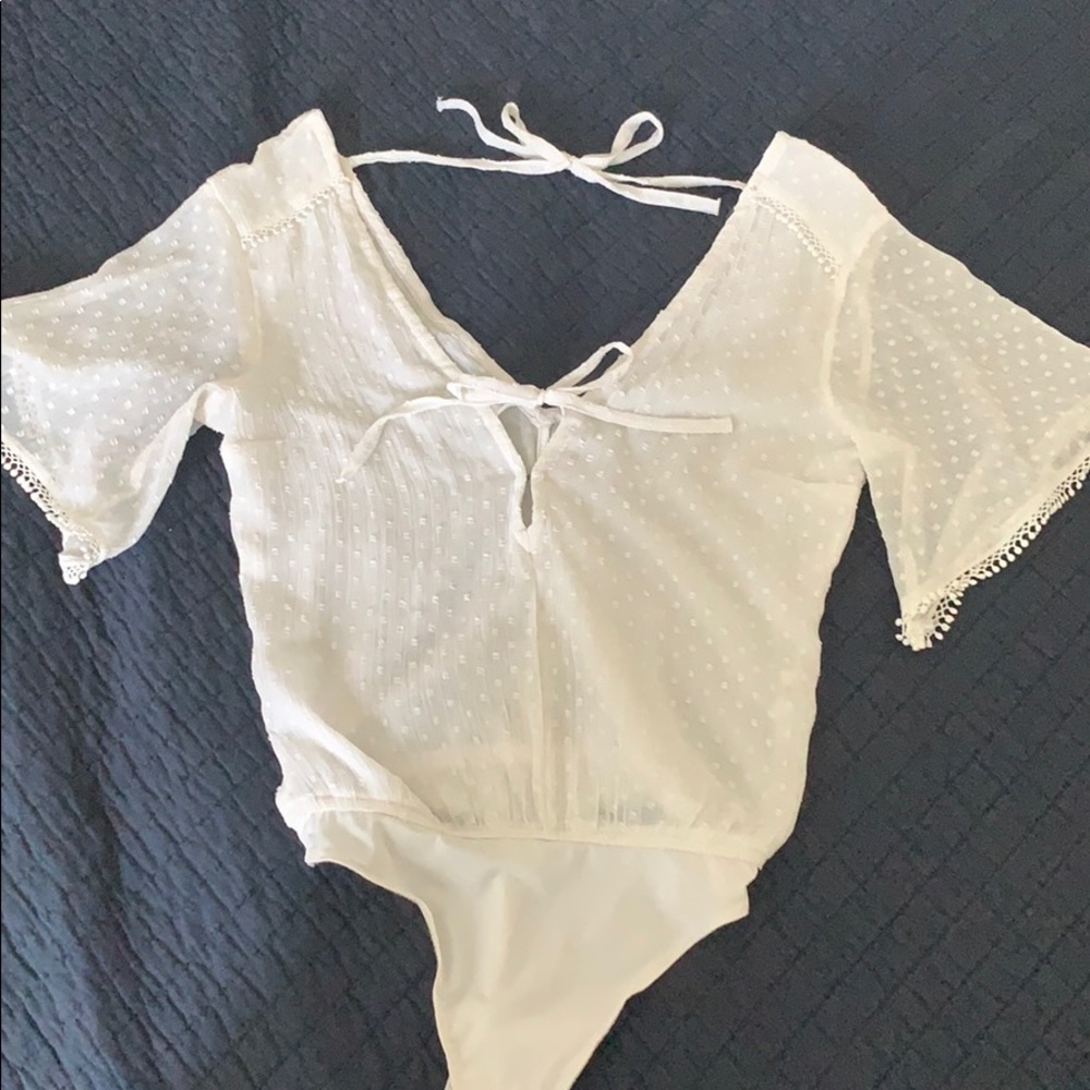 Short sleeve bodysuit